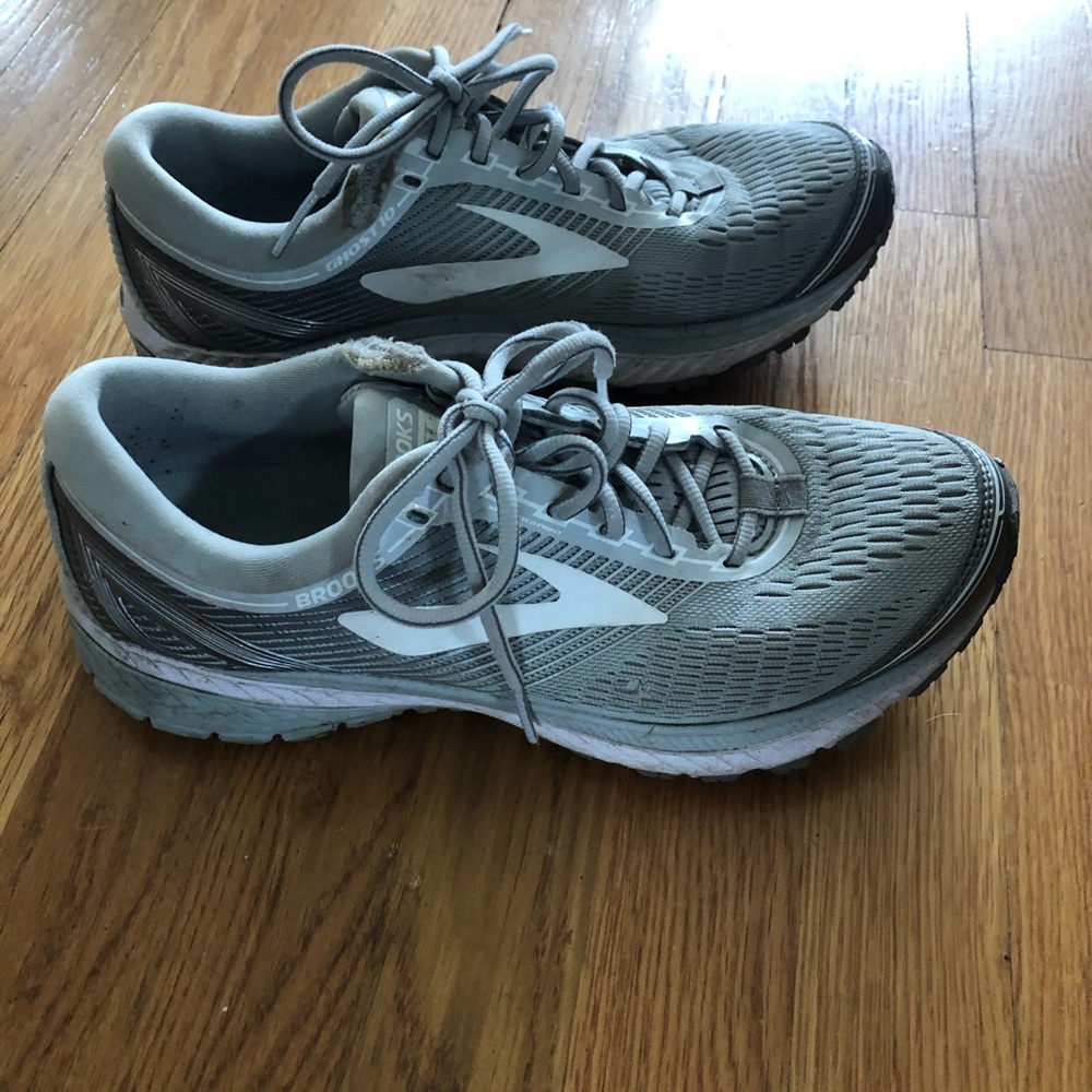 Brooks Ghost 10 Womens Running Sneaker